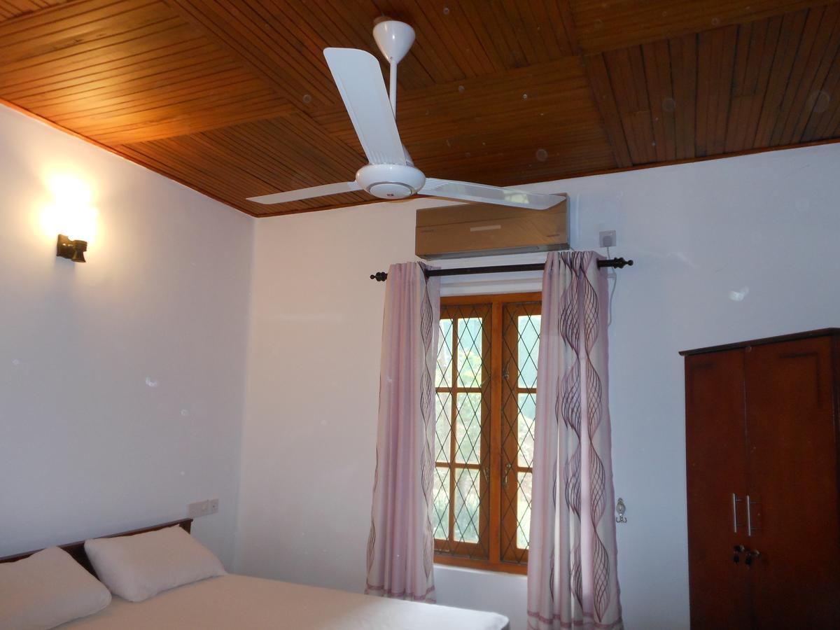 Lavender Hills Home Stay Kandy Esterno foto