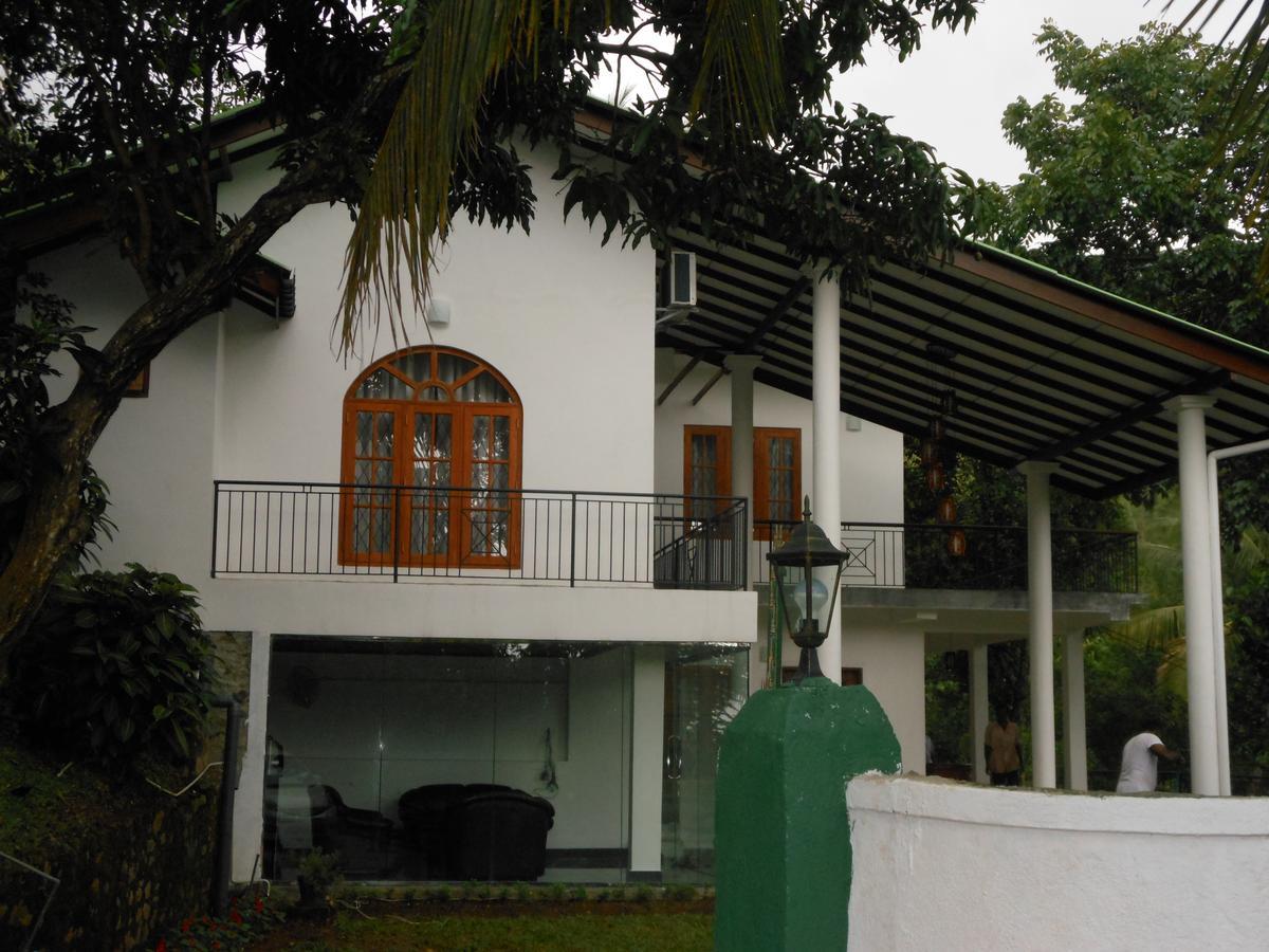 Lavender Hills Home Stay Kandy Esterno foto