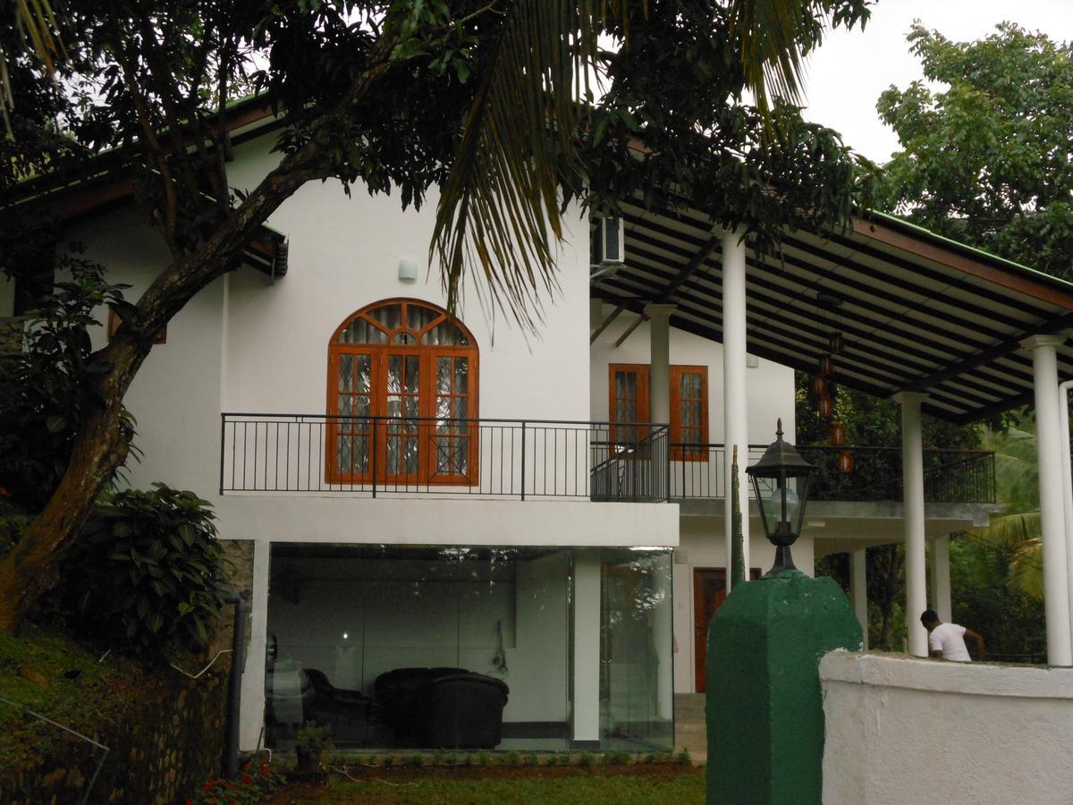 Lavender Hills Home Stay Kandy Esterno foto