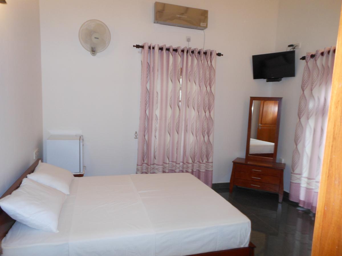 Lavender Hills Home Stay Kandy Esterno foto